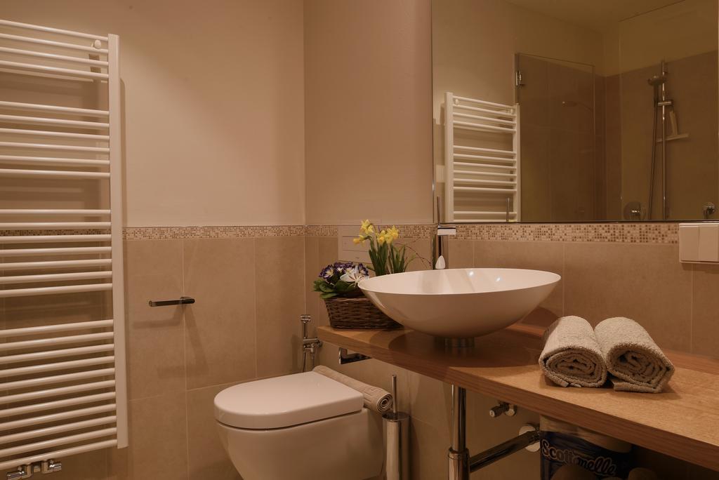 Biobauernhof Rosengartner Apartman Terlano Kültér fotó